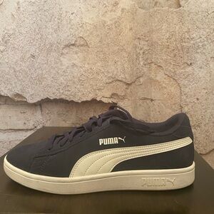 MENS Puma Navy Suede Runners